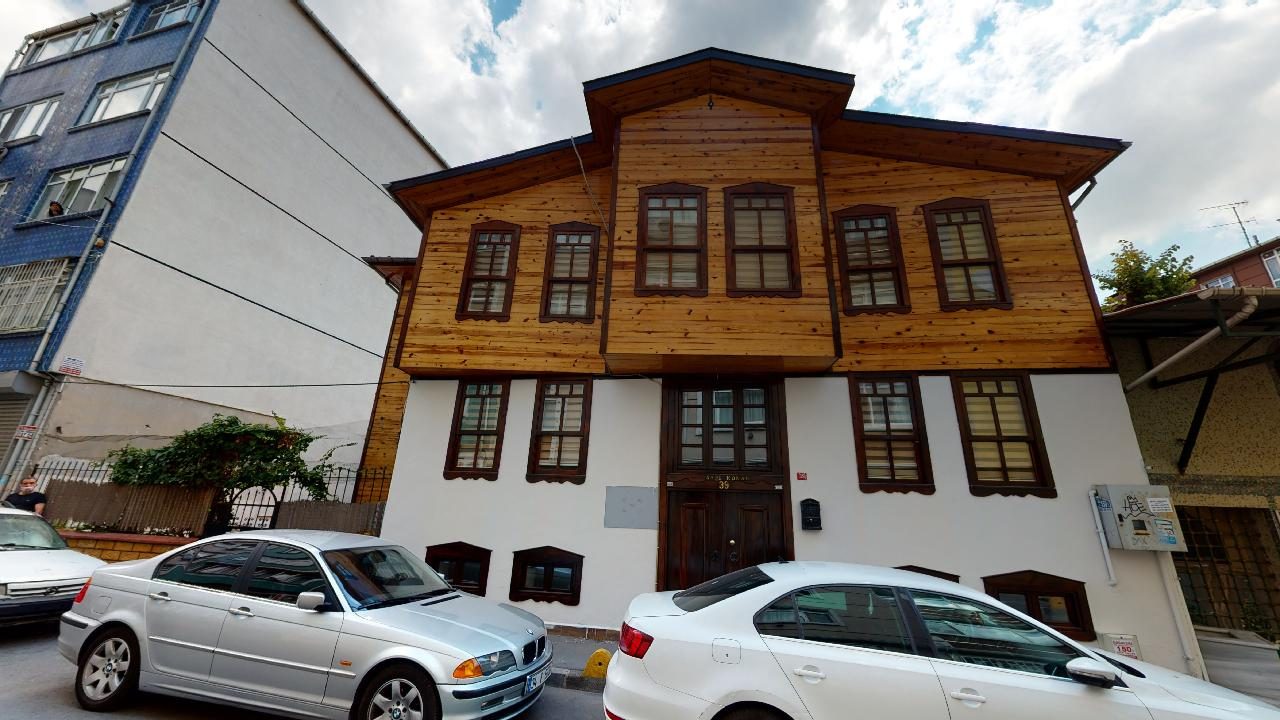 Fatih Şehremini'de İş Yerine Uygun Kiralık Konak